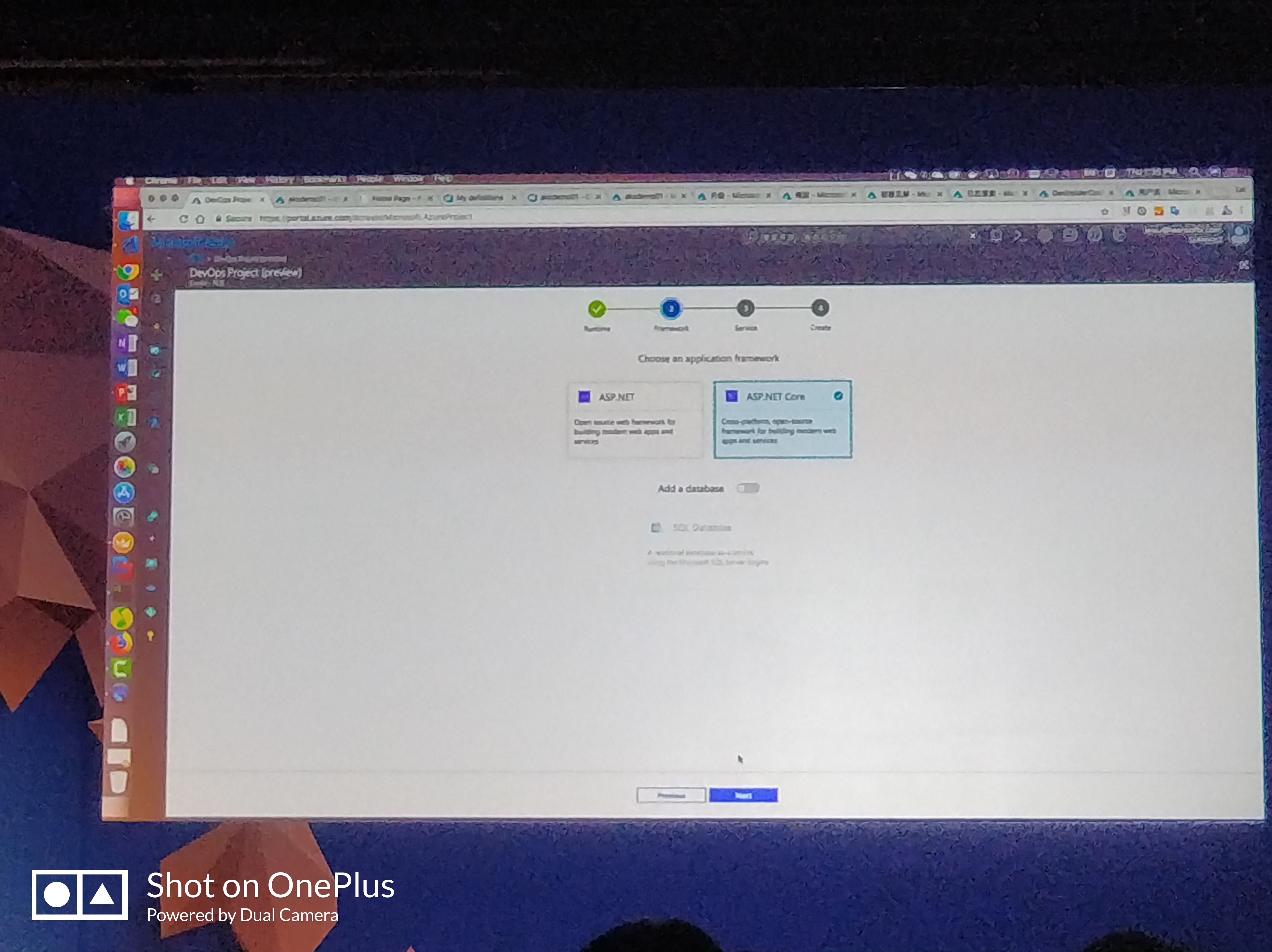 现场演示用计算机竟然是运行Chrome的Mac